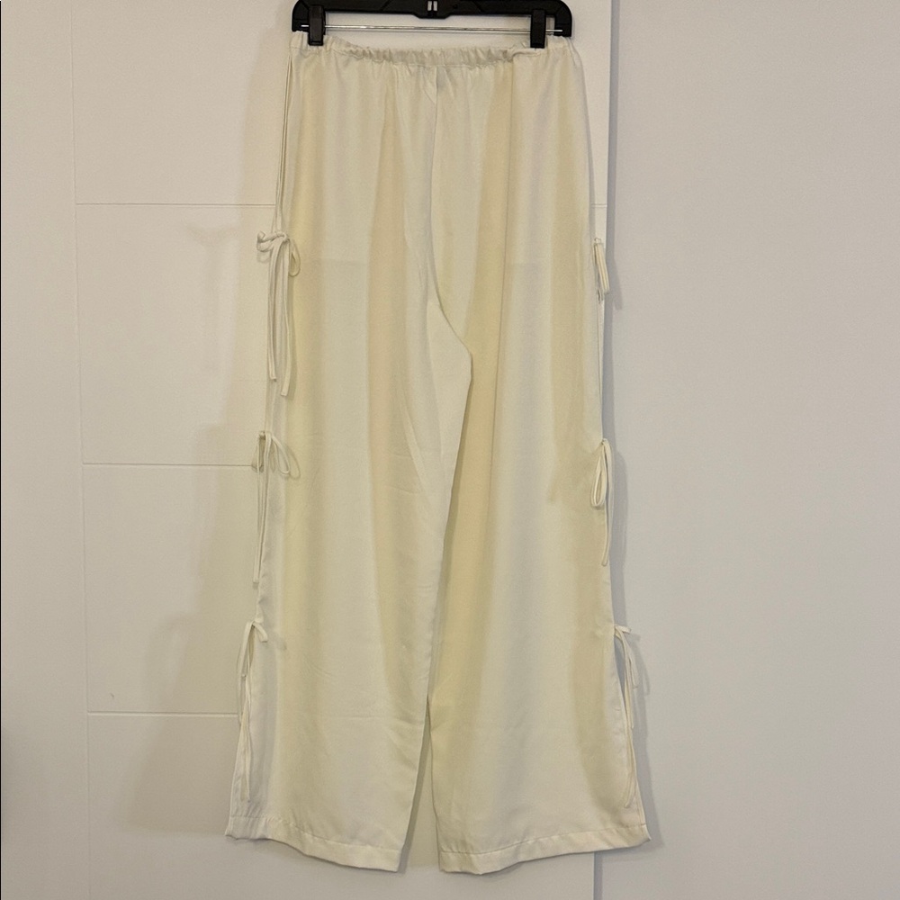 Steve Madden Cream Wide Leg Pants - Picture 8 of 8